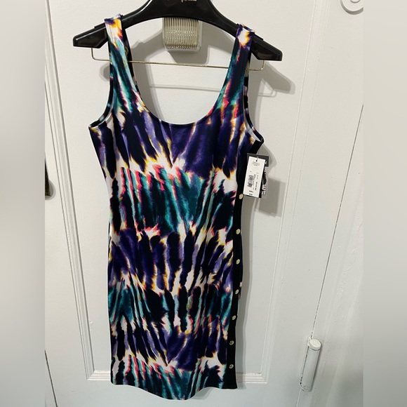 BOLD  new dress - Picture 6 of 12